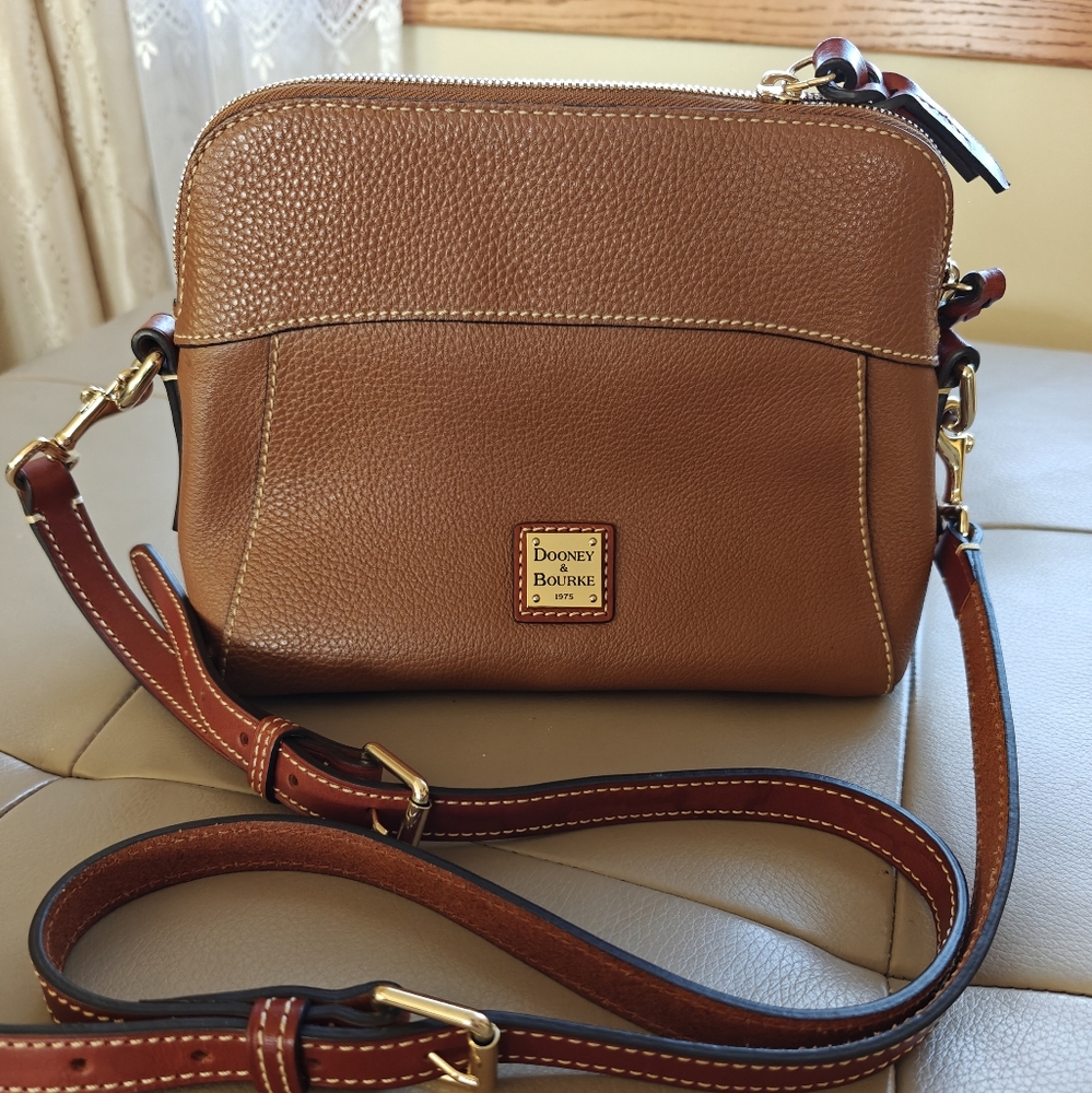 Dooney & Bourke Brown Leather Crossbody Bag New Without Tags